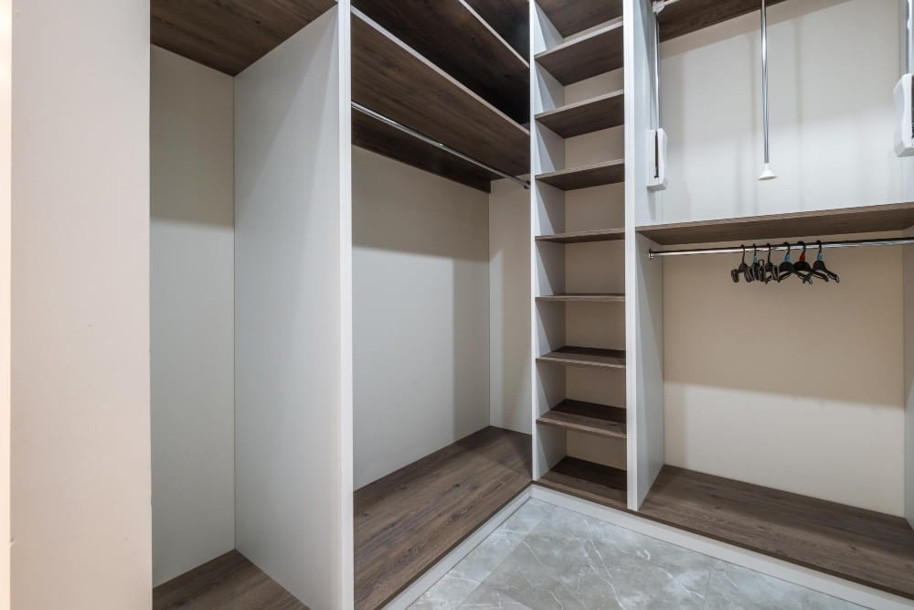Custom Closets